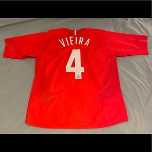 2006 Juventus Vieira Jersey #4 - Size L - Excellent Condition
